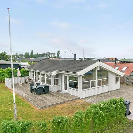 Holiday home Birkely *